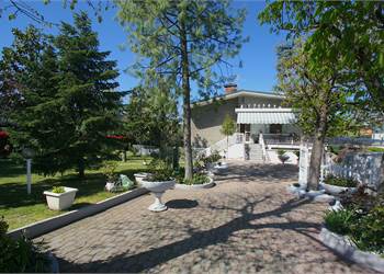 Villa Bifamiliare